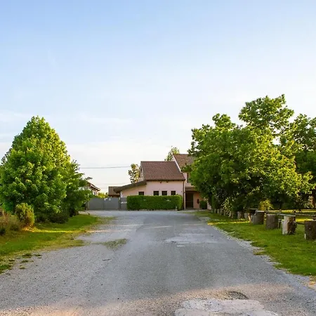 Antico Brolo 公寓 *